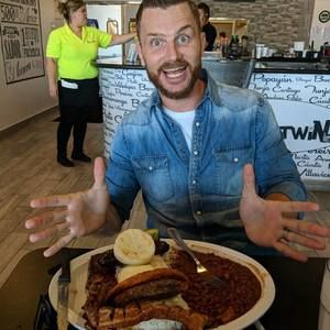 Meet your Posher, Casey